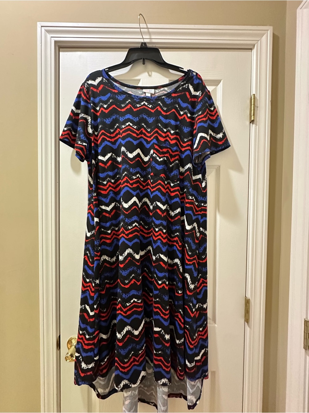 LuLaRoe Black Red Blue White Zigzag Midi Dress